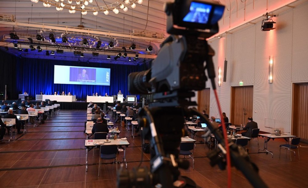 Vertreterversammlung der KZBV wurde für das breite Publikum aus Kölner Gürzenich gestreamt.