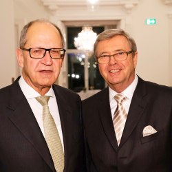 BZÄK-Präsident Dr. Peter Engel und KZBV-Vorstandsvorsitzender Dr. Wolfgang Eßer beim Neujahrsempfang in Berlin