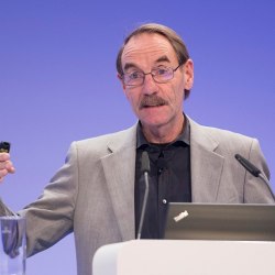 Prof. Dr. Michael Hülsmann