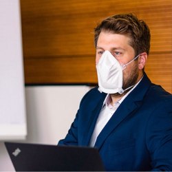 Studenten und Wissenschaftler des Fraunhofer IAO haben eine neue Atemschutzmaske entwickelt