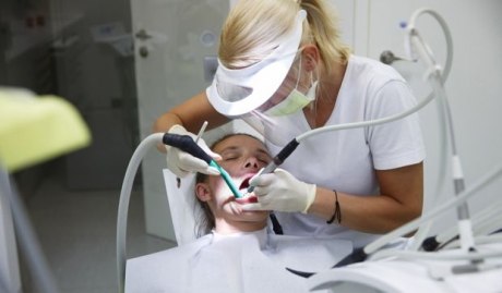 Zahnärztin Behandlungssituation