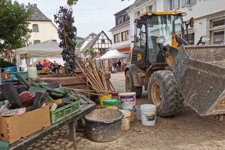 Die Dorfgemeinschaft wird von vielen freiwilligen Helfern unterstützt.