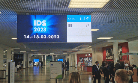 IDS Anzeigentafel - 2023 in Köln