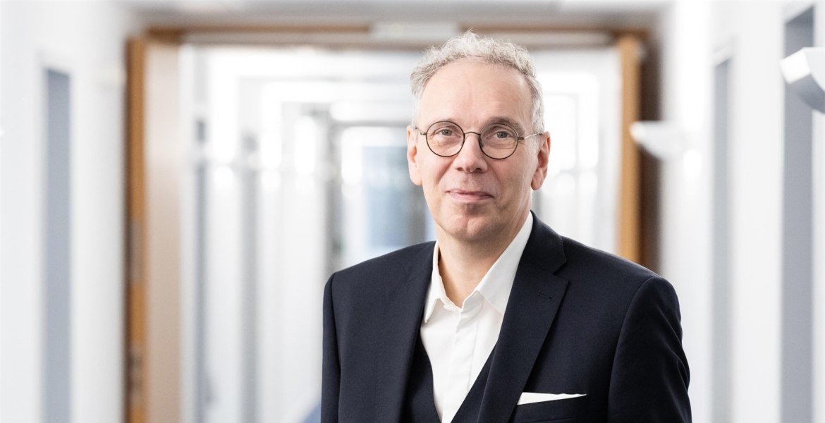 Dr. Marc-Pierre Möll